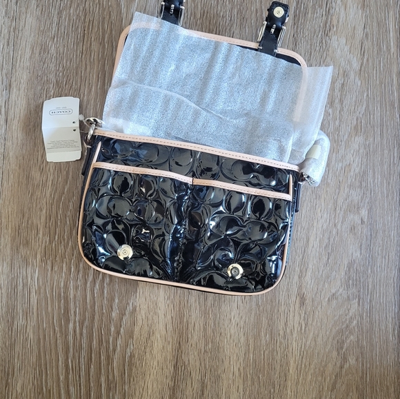 Coach Handbag - Picture 4 of 7